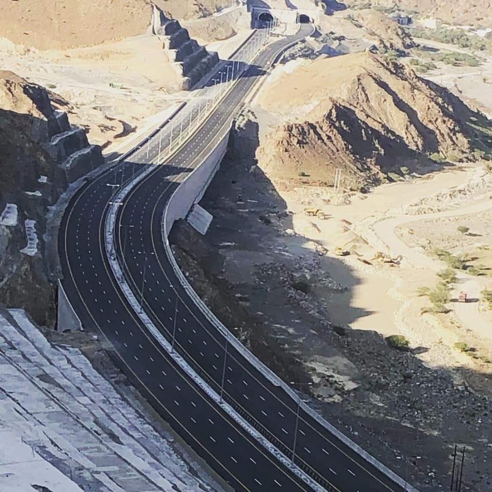 mahdi312said's tweet photo. افتتاح
 طريق الشرقيه بما فيه أنفاق وادي العق
 يارب من مثل مافتح السلطان قابوس طيب الله ثراه كل أبواب الخير والرخاء لشعبه أن تفتح له كل أبواب الجنه
يارب https://t.co/bibpXJVvWs