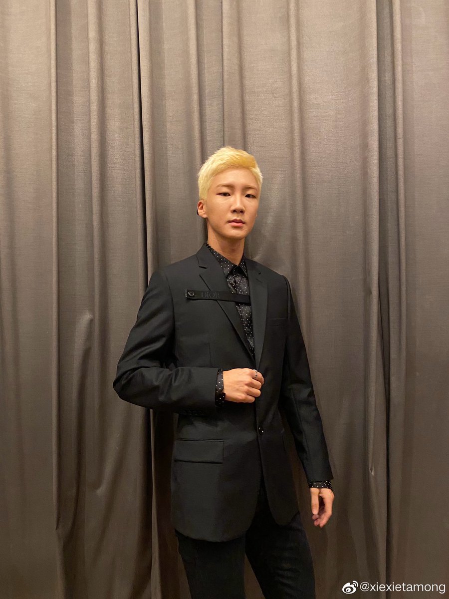 hoonsire's tweet photo. Seunghoon is so funny like everyone’s sad and angry and he updated like here look at me instead https://t.co/2k59SrgyAV