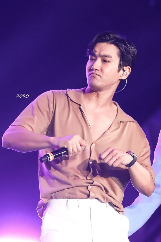 Rorow47's tweet photo. 200118 ss8 in Macau day 1 HD
@siwonchoi  
#崔始源 #siwon  #최시원 #superjunior #슈퍼주니어 #SS8inMacau #SS8inMACAU_Day1 
#Yesung 
[Plz give credit] https://t.co/7eQAKrOWWA