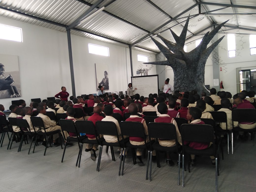 navymaile56's tweet photo. #OpenLearningAcademy's grd 4 learners from Siyamukela attending the orientations @HazyviewDLC @GwfOnline https://t.co/lHdJMnUkGU