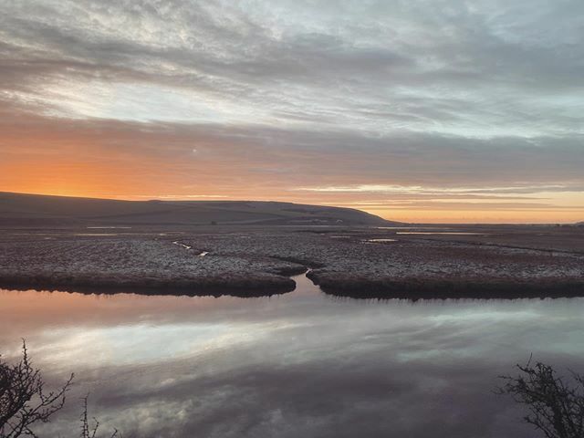 Orange Monday.
~
#cuckmere #rivercuckmere #cuckmereriver #cuckmerehaven #2manycuckmeres ift.tt/2G2MGqa