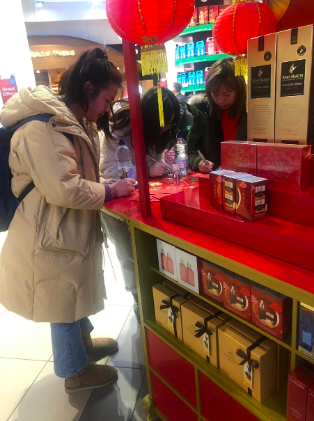 ABM_Experience's tweet image. Our Chinese New Year #experiential activity at @Manchesterairport Happy Chinese New Year 2020 Everyone!!! 春节快乐 #ChineseNew Year #dutyfree