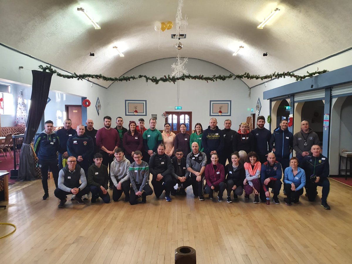 ColinMalone12's tweet photo. Very interactive group @InniskeenGaa Foundation Coaching course at weekend. Thanks to all that attended @monaghangaa @GAAlearning @paul_pocon https://t.co/Eo5GGt5Fcp