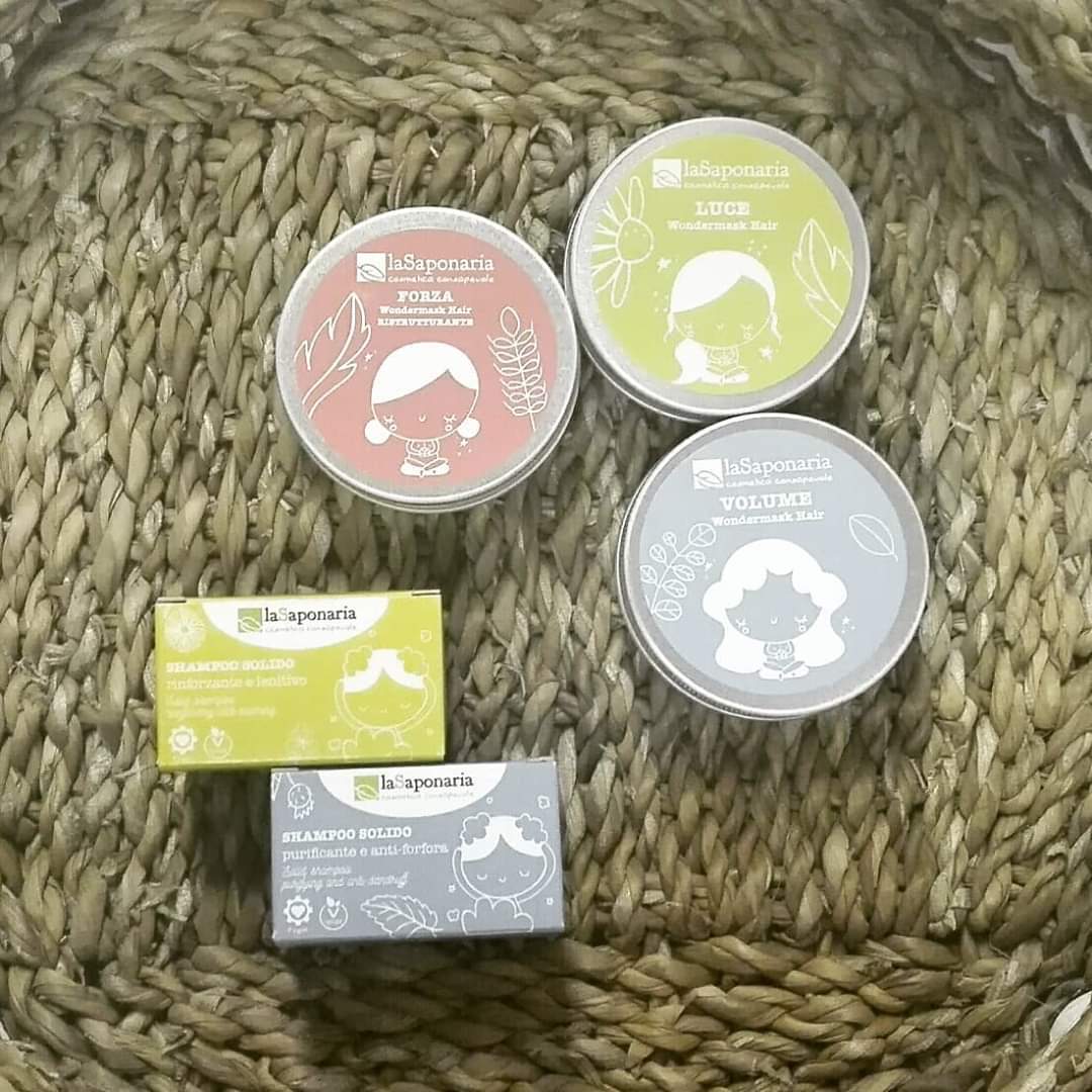 STOP PLASTICA
con #maschera #capelli e #shampoo #solido da <a href="/LaSaponaria/">LaSaponaria</a>
che trovi nelle nostre Botteghe e su prodottiequal.it

#equal #equosolidale #lasaponaria #cosmesinaturale #plasticfree #stopplastic #senzaplastica #cosmesi #naturale #bio