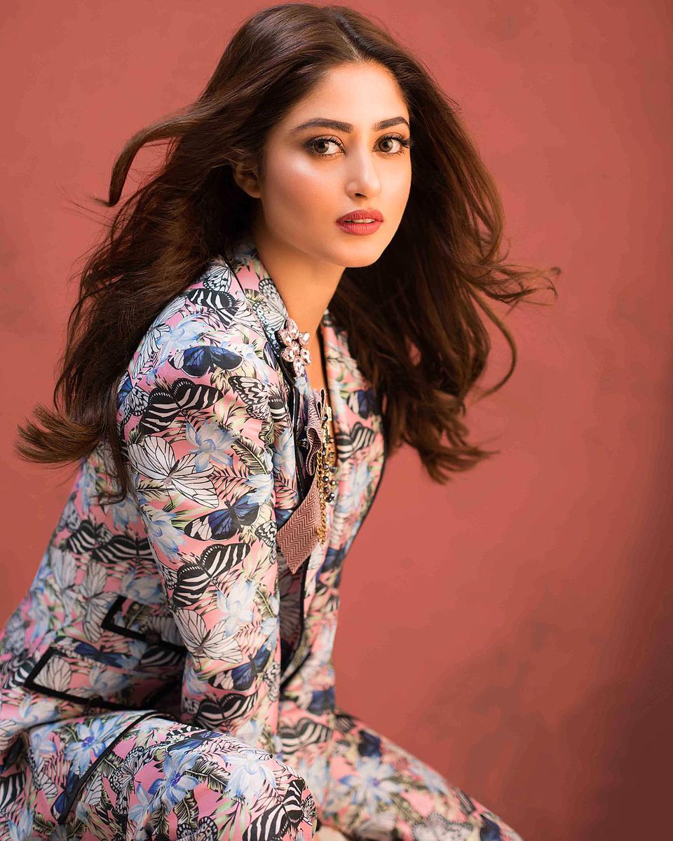 sadiano27365439's tweet photo. Effortlessly beautiful @Iamsajalali ❤️❤️❤️
Styling by #Raoalikhan
Wardrobe #nomiansari
For #okpakistan
#YehDilMera #Alif QUEENIE 🌸👑 https://t.co/SIowjFRYIg