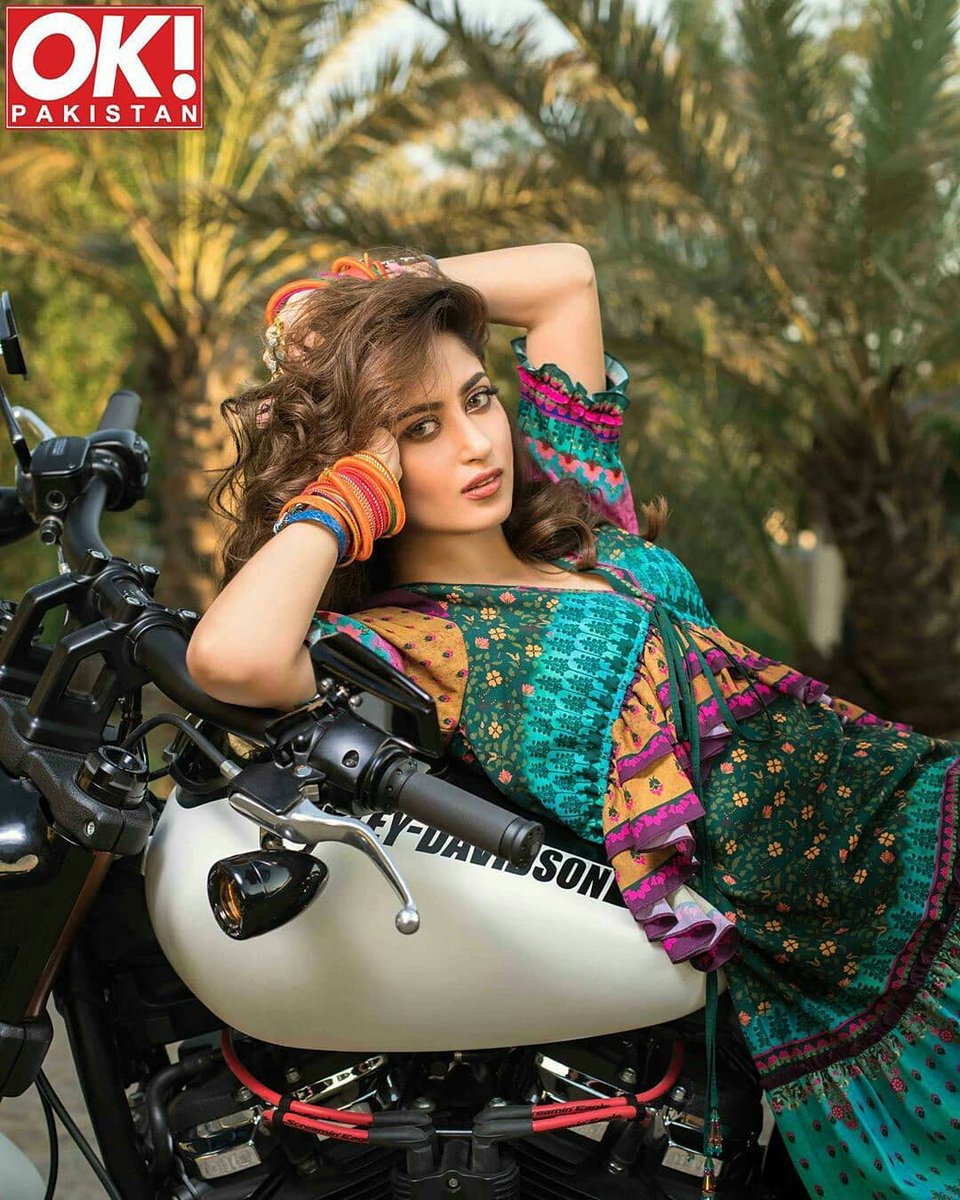 sadiano27365439's tweet photo. Effortlessly beautiful @Iamsajalali ❤️❤️❤️
Styling by #Raoalikhan
Wardrobe #nomiansari
For #okpakistan
#YehDilMera #Alif QUEENIE 🌸👑 https://t.co/SIowjFRYIg