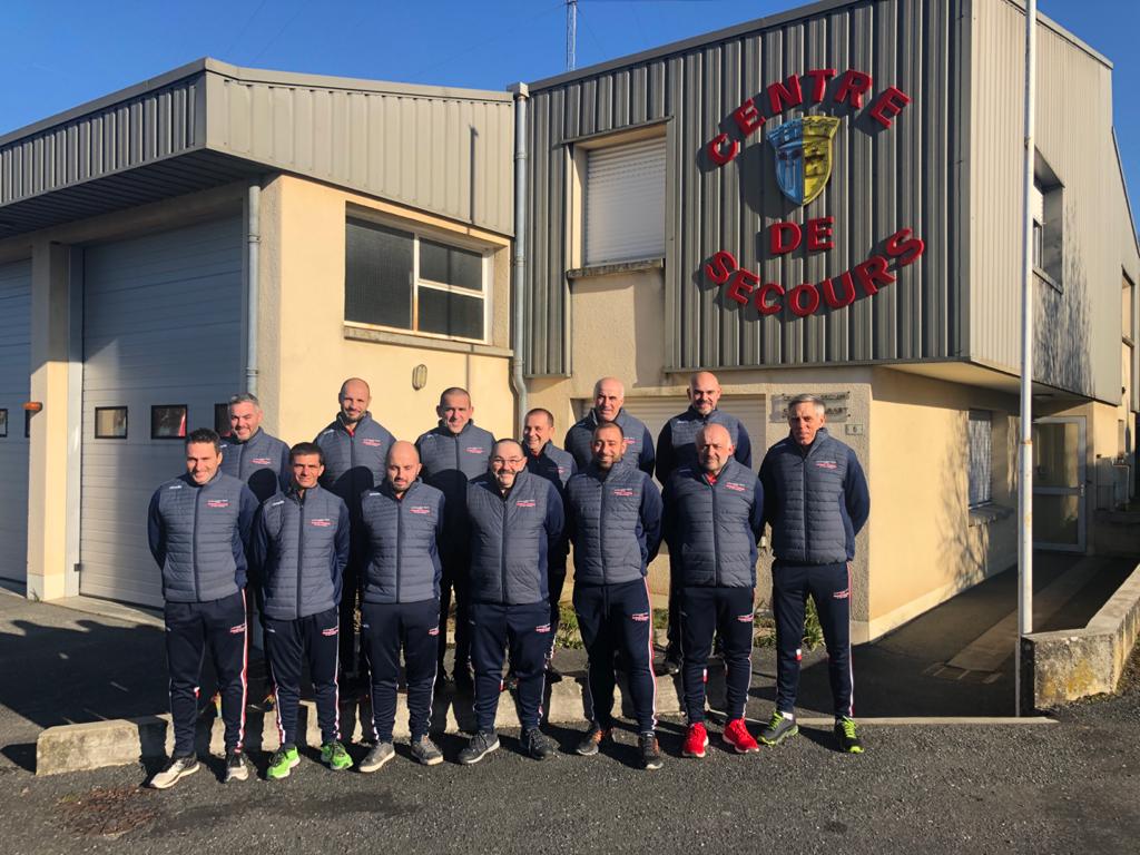 PompiersDuLot's tweet photo. Les @PompiersDuLot présents le 16-1 à #Naucelle dans l'#Aveyron pour une réunion de la commission #Sport de l'Union Régionale des Sapeurs-Pompiers de #MidiPyrénées. #URSPMP #UDSP09 @udsp12 @udsp31 #UDSP32 #UDSP46 @udsp65 #UDSP81 @Udsp82 https://t.co/GUncSBoh8f