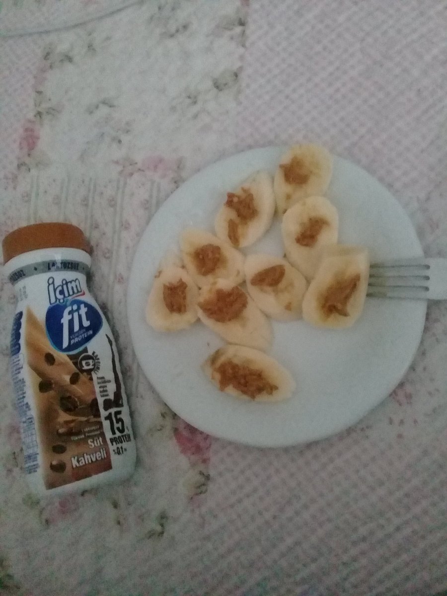thinyves's tweet photo. if that doesnt make me lose 20 pounds idk what can https://t.co/ruaXu46Y3J