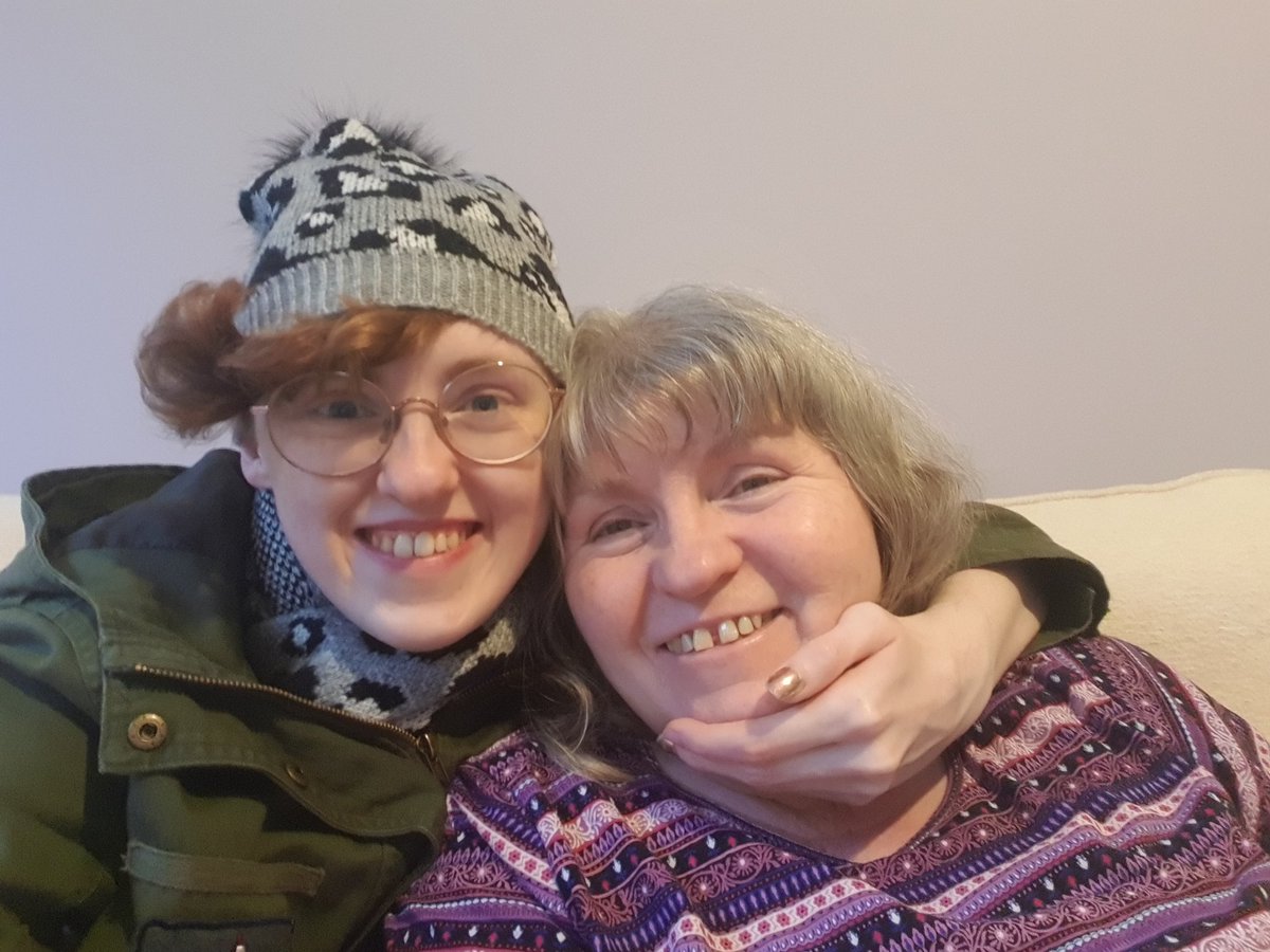 _HannahM96_'s tweet photo. Hangin' in ma new crib with the maw last week. 😎 ✌🏻

#FirstFlat #NewHome #Independence #Freedom #Courage #Support #Love #Life #Glasgow #Scotland https://t.co/EMSwe0XYTf