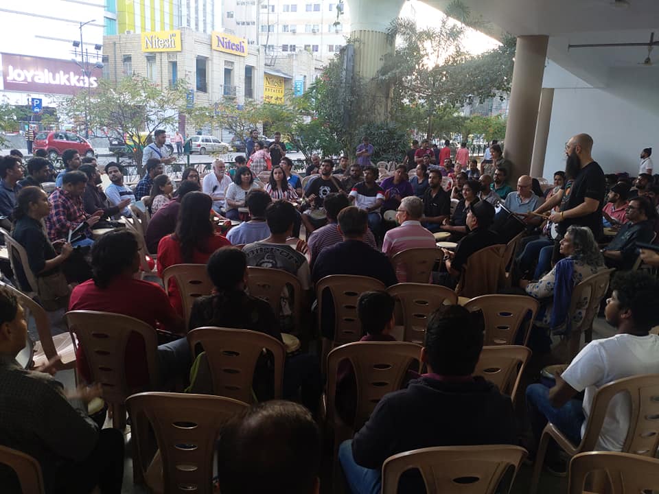 rangolimetroart's tweet photo. Community Drumjam 83

With @Thevasundhara @robertonarain &amp; @DrumjamIndia 

Venue  Bayalu, @rangoliartmetro MG Road, Bengaluru

@cpronammametro https://t.co/luMIqkMOtf
