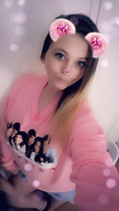 When your love surprises you with the best pajamas ever 😂🤸&zwj;♀️🎯 #Friends was my favorite show back in<a href="/tag/friends"class="tags"><span>#friends</span></a>