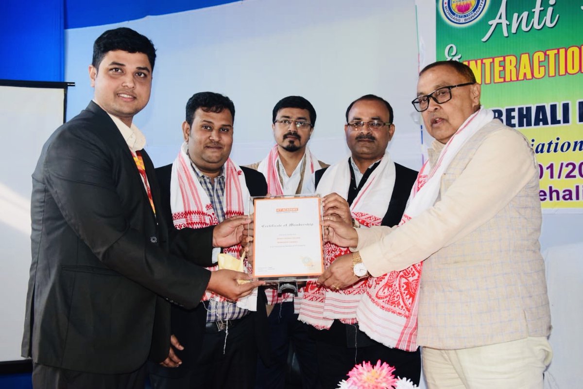 ictacademyindia's tweet photo. Behali Degree College, #Borgang, Assam is now the academic member of ICT Academy. Narendra Kumar, State Head - Assam of ICT Academy presented the membership certificate to Dr Jiban Ch. Nath, Principal of #BehaliDegreeCollege.
#ictacademyindia #membershipcertificate https://t.co/s6jPSwiQLZ