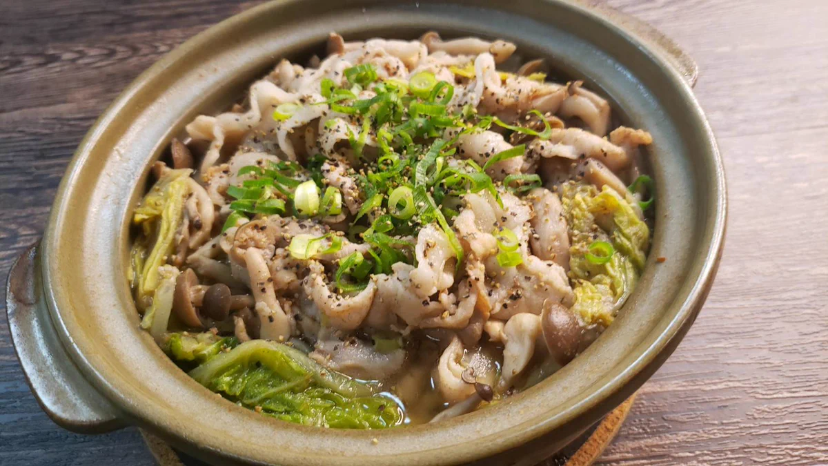 烏龍茶と鍋の組み合わせは意外とあり？！想像よりもずっと美味しい「烏龍茶鍋」のレシピ！