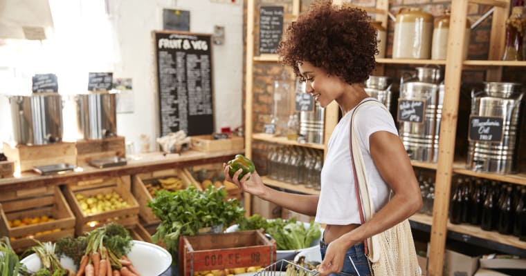 Une vie #zerodechet, c’est possible et cela présente de nombreux avantages. Mais par où commencer et comment le faire intelligemment ? On vous guide 🙂
👉 shorturl.at/OZ469

#vrac #courses #shopping #astuces #conseils #cuisine #salledebain #jardin #entretien #consovrac