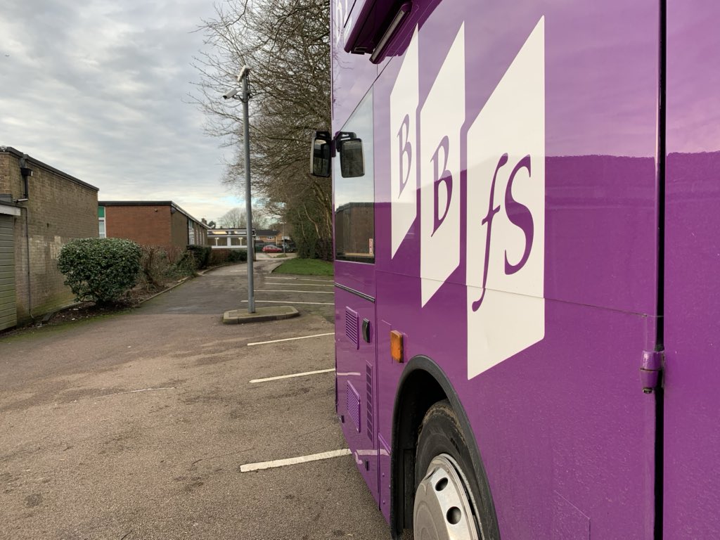 BrownsBFS's tweet photo. Today, our #BookBus is visiting @AdeyfieldSchool in Hemel Hempstead! We are ready for a day of book recommendations by students for the library
#readingforpleasure
#getkidsinvolved
#inclusion https://t.co/uEaDPHdUqe