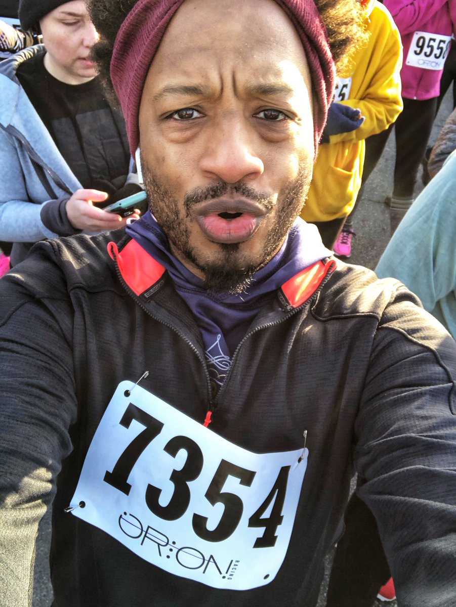 zackoryk's tweet photo. When the wind gust catches you totally off guard... chilly start to the holiday with the #mlkdrumrun 🌬🏃🏾♂️💨 #watchzacklose #wwbros #wwatlanta #wellnessthatworks #wwmyway https://t.co/rekXffoYH8