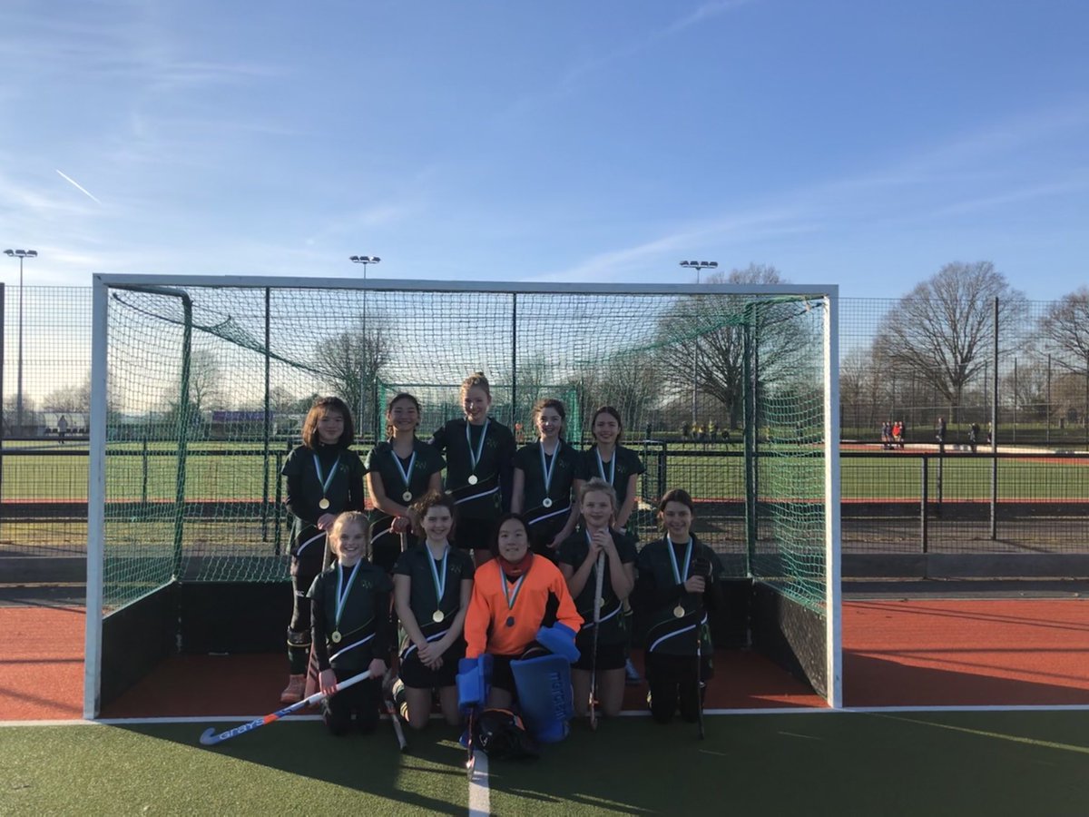 hockey_whs's tweet photo. A fantastic set of performances from our U13 girls today! #in2hockey plate champions! 🥇🏑 #WIMHockey ⁦@WimbledonHigh⁩ ⁦@GDST⁩ https://t.co/35esfHuShH