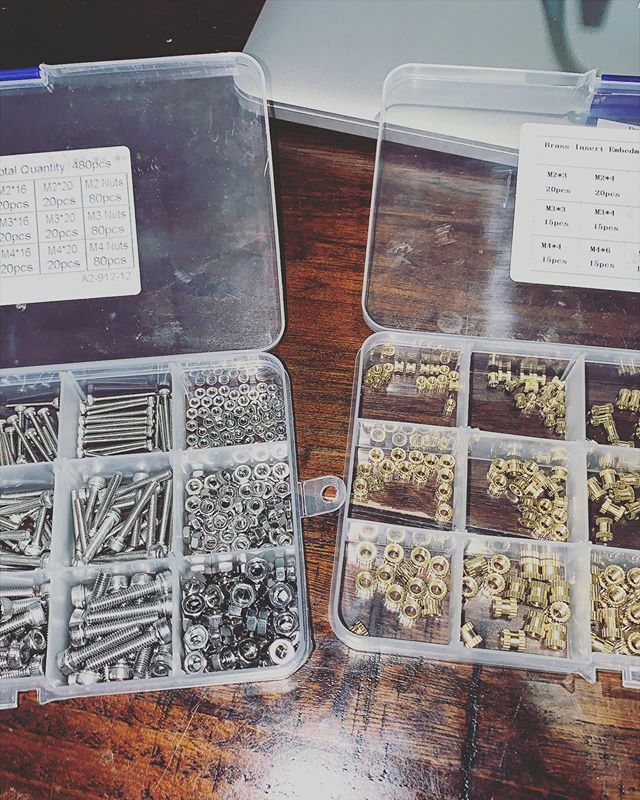 aaronazz's tweet image. Naturally all these M screws and threaded inserts arrived all muddled up in shipping (from China presumably) but now they’re all sorted into sizes and lengths.  Phew! ift.tt/2TFC7Bi