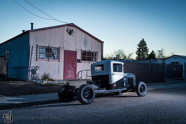 royboyprods's tweet photo. Most people know it as the #OddRod but those closer to the history of this recreation know that it as Bill Kenz’s Angel. This vehicle was my Colorado vehicle for my #48Cars48States trip and subsequent book.
#hotrod #traditionalhotrod #oldschool #oldscho… https://t.co/bBP0XHU0c6 https://t.co/VDVBs185g9