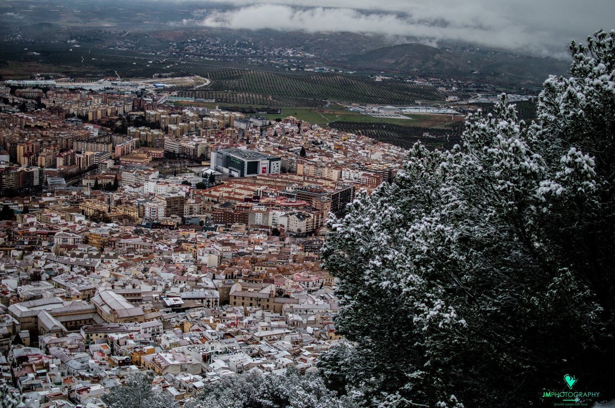 JMPHOTOGRAPHYJA's tweet photo. 1/2 Fotos realizadas esta mañana en Jaén desde el Castillo de Santa Catalina. Orgullo de ser de esta ciudad💜 https://t.co/eZVVEkltjV