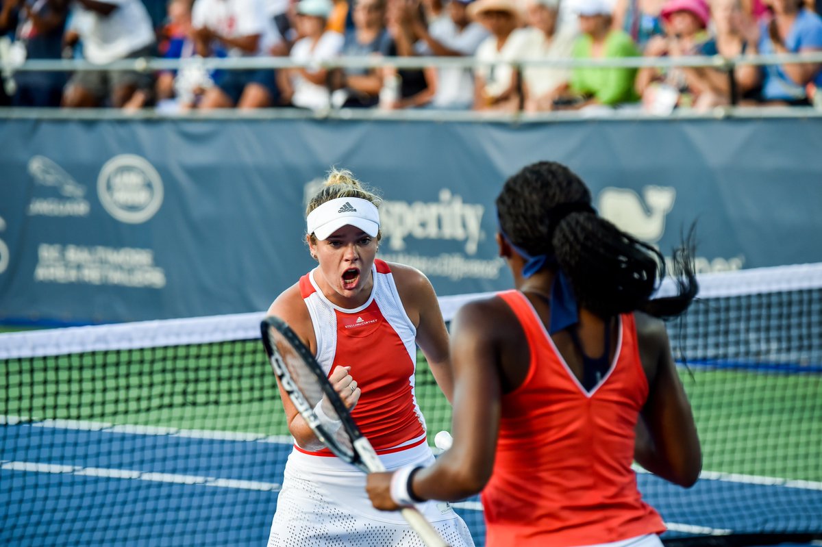 mubadalacitidc's tweet image. Caty 𝘤𝘳𝘶𝘪𝘴𝘦𝘴 into round 2️⃣ defeating #Stosur in straight sets.

👏 #AusOpen