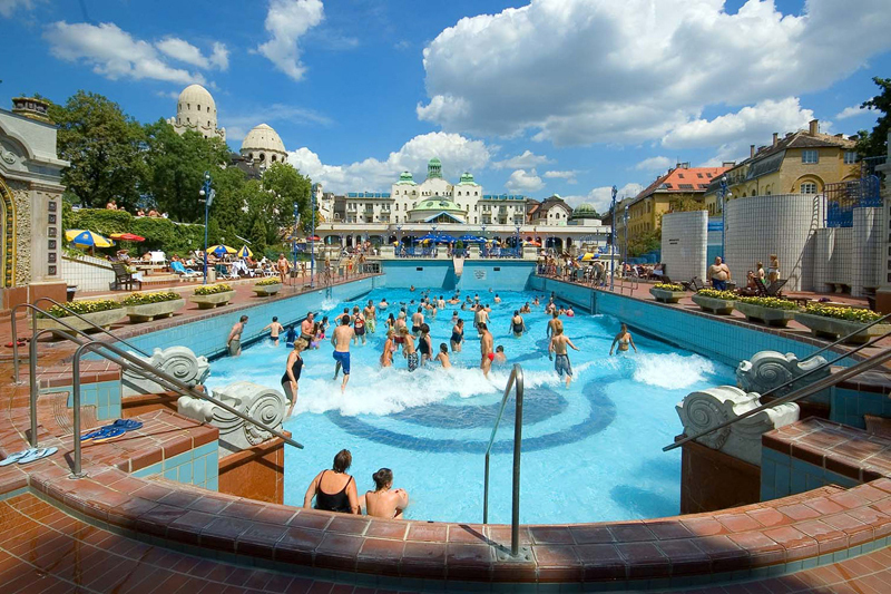 eaa2020budapest's tweet photo. Some Reasons to Visit Budapest 2.

This is the only capital in the world with more than 100 active thermal springs and fountains. Today, Budapest has 15 thermal baths, ranging from medieval hammams built by a Turkish pasha to grand Baroque Revival buildings.

Register now! https://t.co/928DWaTXZE