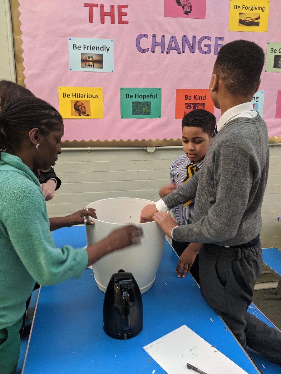 We had a great time today making paper clay to create 3D models of teeth in art 😬🎨🖌️👩‍🎨☀️ #art #creativelearning #LoveTBAP @HeadTBAP