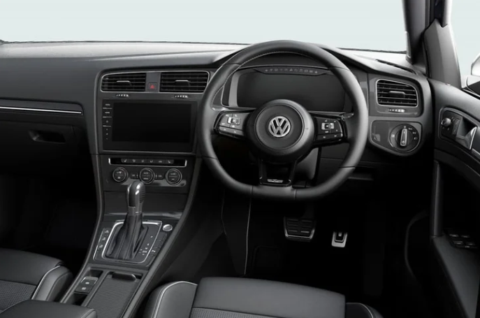 BlueChipDealers's tweet photo. Volkswagen is readying to launch a Final Edition version of the derivative around mid-year. Packing a 2.0-litre turbocharged 4-pot with 228 kW and 400 Nm, allied with a quick-shifting transmission and all-wheel drive, the Golf R positively catapults off the line.

#BlueChipDealer https://t.co/4lDk0ANCOz