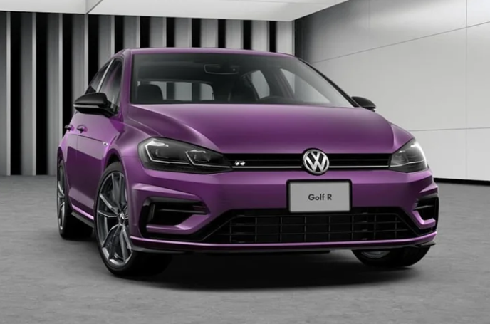 BlueChipDealers's tweet photo. Volkswagen is readying to launch a Final Edition version of the derivative around mid-year. Packing a 2.0-litre turbocharged 4-pot with 228 kW and 400 Nm, allied with a quick-shifting transmission and all-wheel drive, the Golf R positively catapults off the line.

#BlueChipDealer https://t.co/4lDk0ANCOz