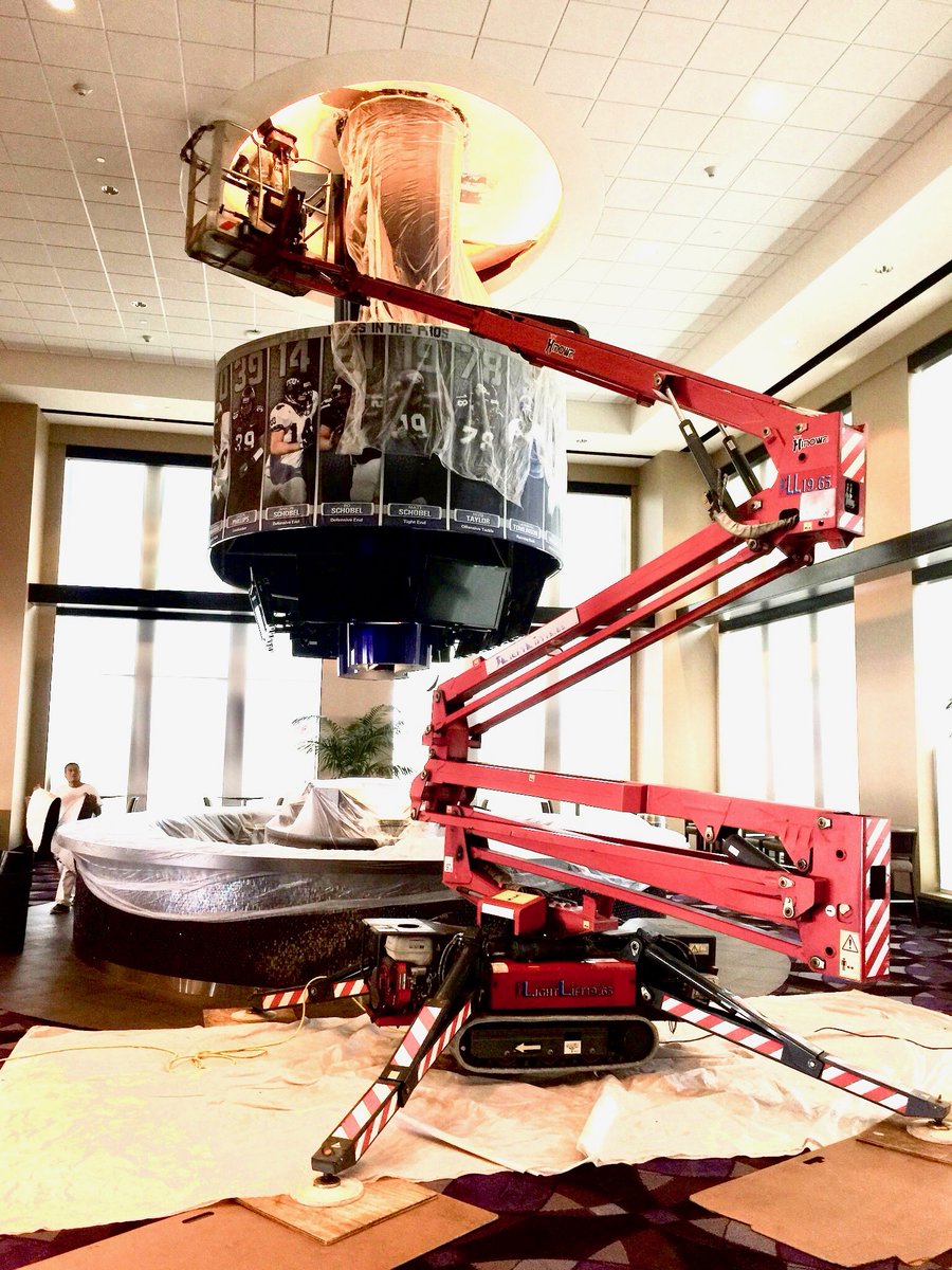 WeReachHigh's tweet photo. We have teams that have satisfied hundreds of demanding clients on thousands of projects. 
.
.
.
.
#wereachhigh #solutions4you #reachmasterfalcon #HighAccessSolutions #spiderlift #boomlift #scissorlift #workingatheight #aeriallifts #spiderlift #rentalequipment https://t.co/hWr6deYJ1R
