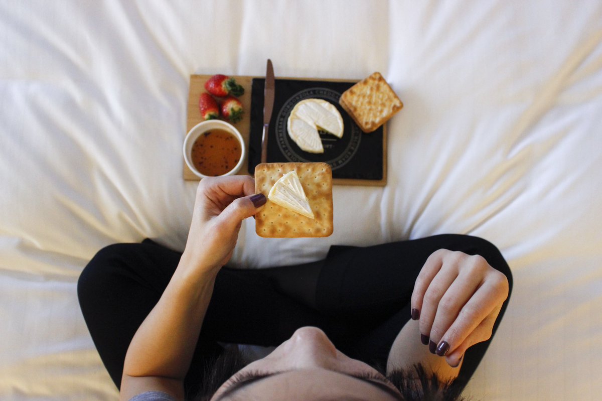 Happy national #CheeseLoversDay!
Brie cheese anyone? https://t.co/HTVB4NEvqi