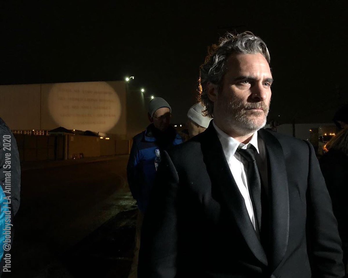 Compassion WINS🌱 Right after winning his SAG award for best actor, what did Joaquin do? He went to give his respect and love to the animals at LA animal save pig vigil, still in his Stella McCartney tux. ❤️ Bobby Sud photo 📸