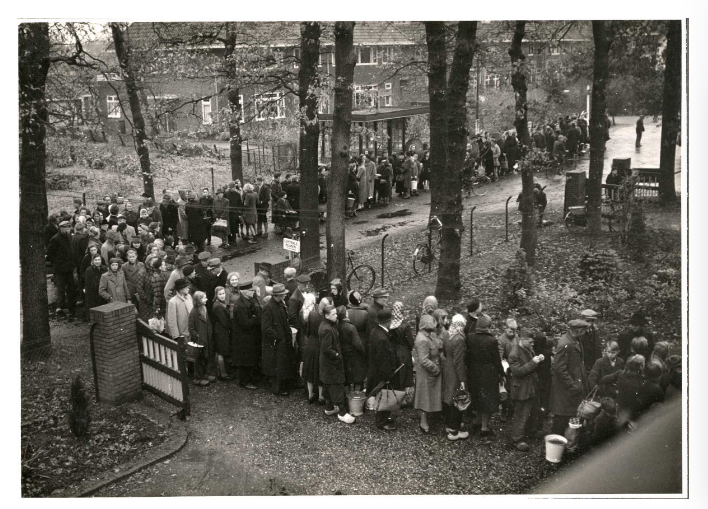 Verder nieuw: bijdragen over de Tweede Wereldoorlog (jong in de oorlog, Biltse grond onder water en de gaarkeuken van Inventum.) Zie

onlinemuseumdebilt.nl/biltse-grond-o… en 
onlinemuseumdebilt.nl/jong-in-de-oor…
en
onlinemuseumdebilt.nl/de-gaarkeuken-…