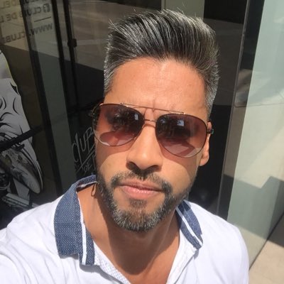 FactorBanda's tweet photo. Volviendo a publicar el #PageantBlog desde #Madrid. #NuevaFotoDePerfil https://t.co/84pGBui8Kl
