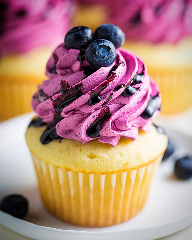 CupcakeWastedVA's tweet photo. Orders now being taken for the new Simply Blueberry Lemonade &amp; Vodka cupcakes!!! SpikedCupcakesRVA@iCloud.com https://t.co/1Of4yaqDxL