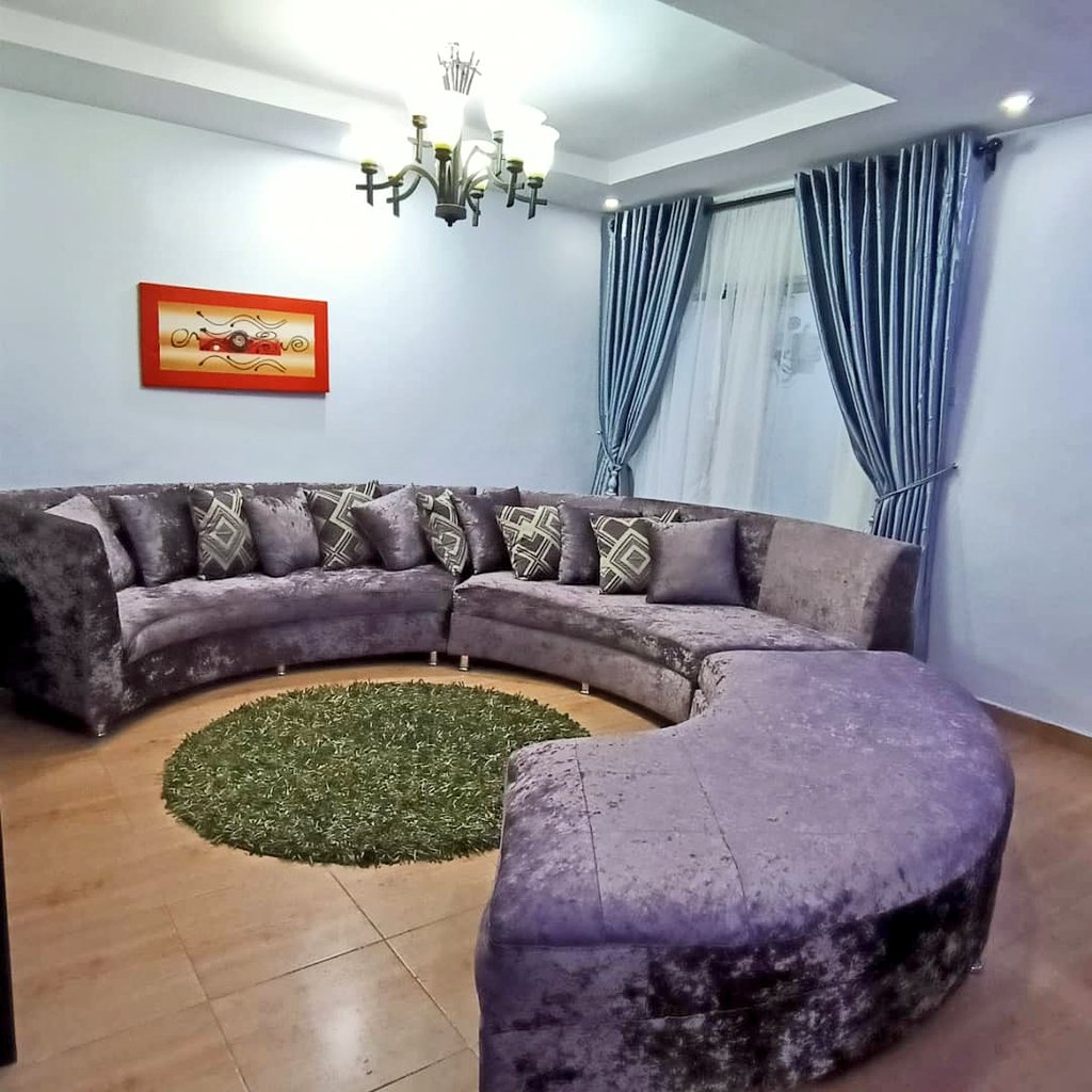 glamupdesigns's tweet photo. Dont throw that sofa away yet..........it can be transformed.
Sofa revamping from 150,000 naira.
Please retweet. https://t.co/qpt3wf4cwK