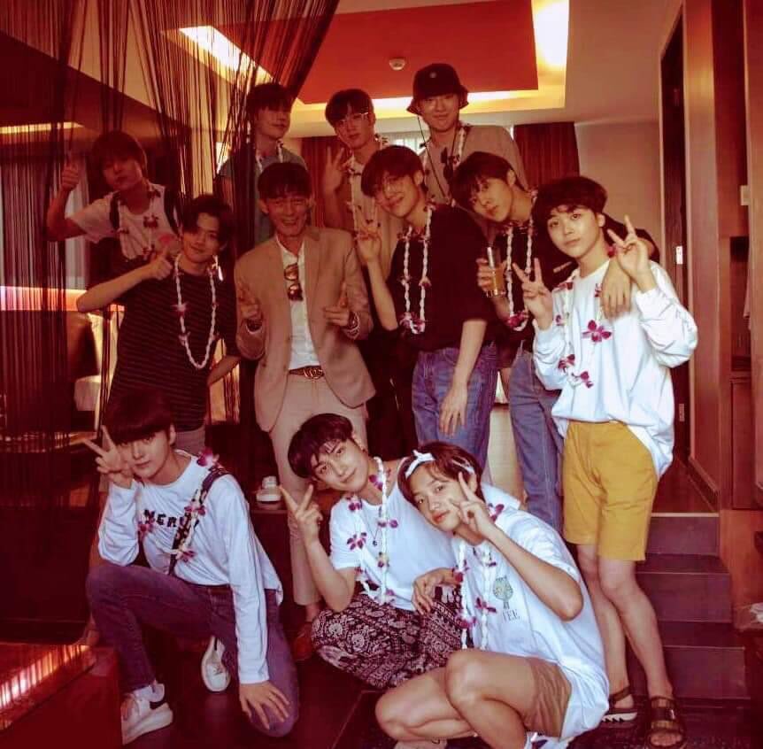 charberty's tweet image. ใครเป็นลากกูกลับมา​
กูไม่เคยมูฟออนได้เลยอห​ เพลงเค้ากูยังไม่กล้าเปิดฟังเลยอ่ะ​ แล้วคือเหี้ยไรอ่ะ​ กูไม่ไหวแล้ววะ​ เอากลับมาก่อนได้มั้ยอ่ะ​ ขอร้องงงง
😭😭😭😭😭😭😭😭😭
@x1official101 #X1_New_flight
#x1_당신만_바라본다 #x1_new_begining