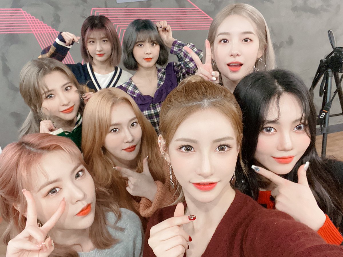 Coming up next ‼️ 언니들 사랑해 김연닷은 5살입니다😭 언니라고 부르고 싶어지는 천사돌👼 #ANS 가 연닷에 찾아왔습니다🎉  무대위 걸크러쉬와는 다른 #귀엽 #애교 #TMI 모두 엿볼수있는 오구설명서와 #SayMyName 액션캠까지 연닷에서 만나보아요👼 눈치좀 보지마 빠져들어❤️

#ANS <a href="/ANS_official_/">ANS_official</a>