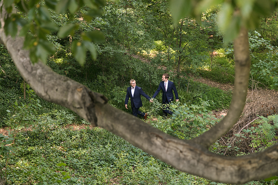 jwilliamsstudio's tweet photo. Atlanta Same Sex Wedding Photography &amp; PUBLICATION Announcement with Modern Luxury Weddings Atlanta: Dustin &amp; Bryan’s Adventure Inspired Trolley Barn Wedding https://t.co/ZhD7NQQv87 https://t.co/zOybeXfyNa