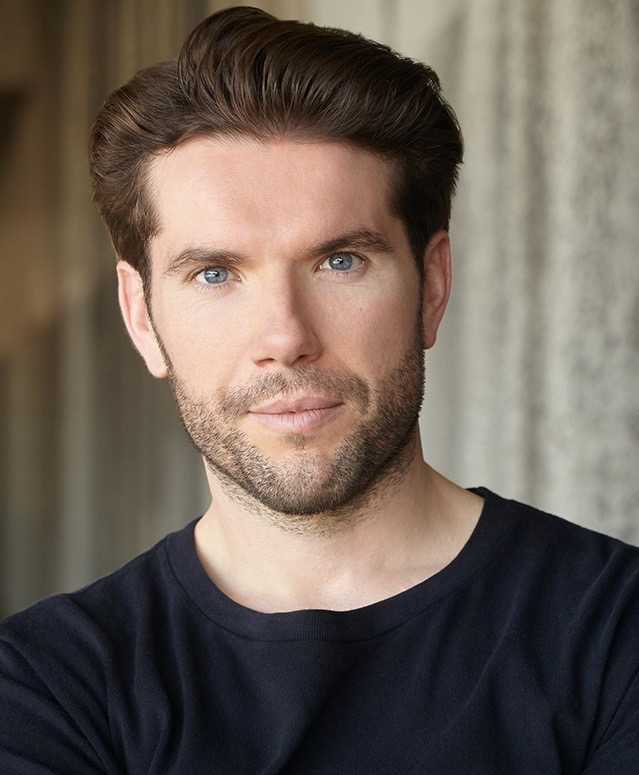 12bowstreet's tweet photo. Comhghairdeas to our #ProgGrad Dónall Ó’Héalaí selected for  #VMDIFF Discovery Award 2020 @DublinFilmFest
as Lead Actor, @ArrachtFilm 
https://t.co/Zz52Uo0pM8
#OwningIt https://t.co/MrGa07Bdhh
