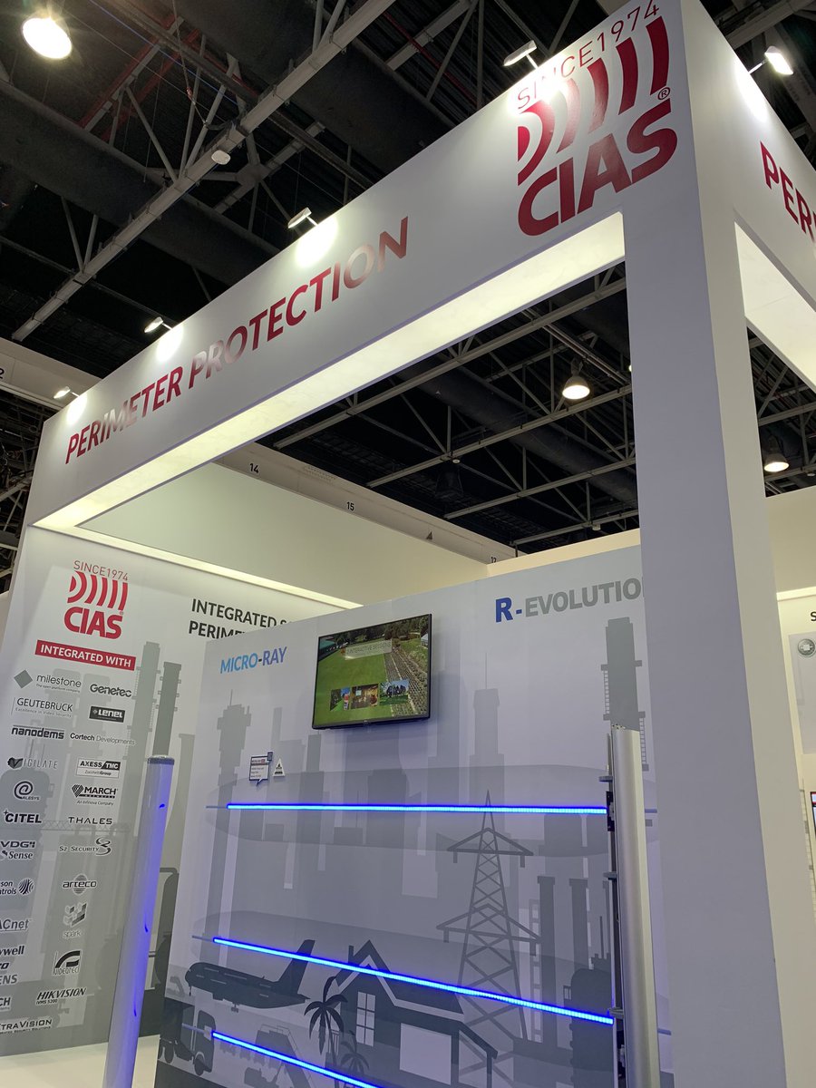 raff2000's tweet photo. @CiasElettronica #Dubai #Day2 #Intersec2020 #rEvolution #MicroRay #Synapses #PerimeterProtection https://t.co/nFkRywc5FH