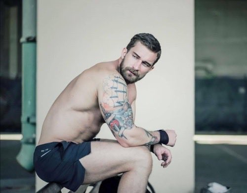 New day, new chance 🙂
More pics? 👉 coffe.mx
.
.
.
.
#bearstyle #instagay  #gay #gayhot #sexy #men #fitness