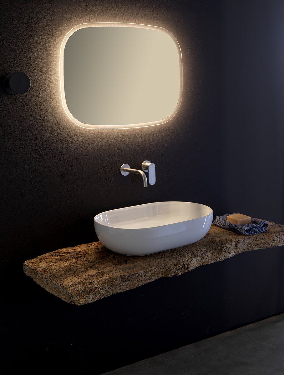 FlaminiaDesign's tweet photo. NEW: App 62 Countertop basin 62 cm - Flag Reversible mirror with integrated Led lamp ;) ;)
#pictureoftheday #picture #washbasin #appcollection #new https://t.co/TeXS1O20aW