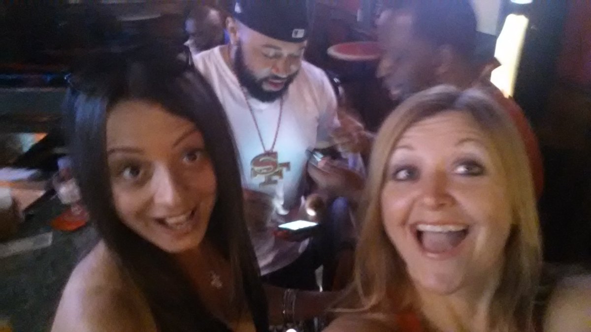 its_ya_girl_bex's tweet photo. Some things never change! 🤣😂 2015 and 2020 @michelenaa_ and I getting ignored by @MrLZack and @ikestew2002 at Nunos! https://t.co/s9kpfaayd8
