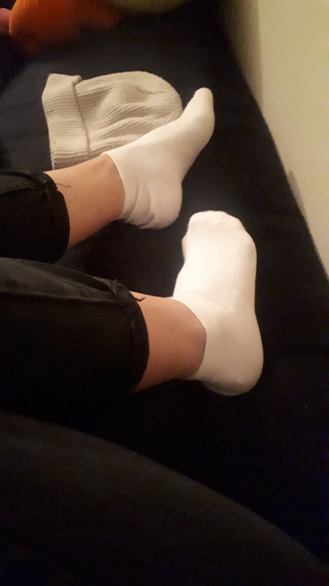 Bakirkoydeyom seans için musayitim dm!! #arabalıköle #finansalköle  #köle #itaat  #dominatsahibe  #TÜKÜRME #SAHİBE #AYAKFETİŞİ #ballbusting #ayakyalatma #dominant #dominatsahibe #ezikköle #finansalezik #finansalköpek