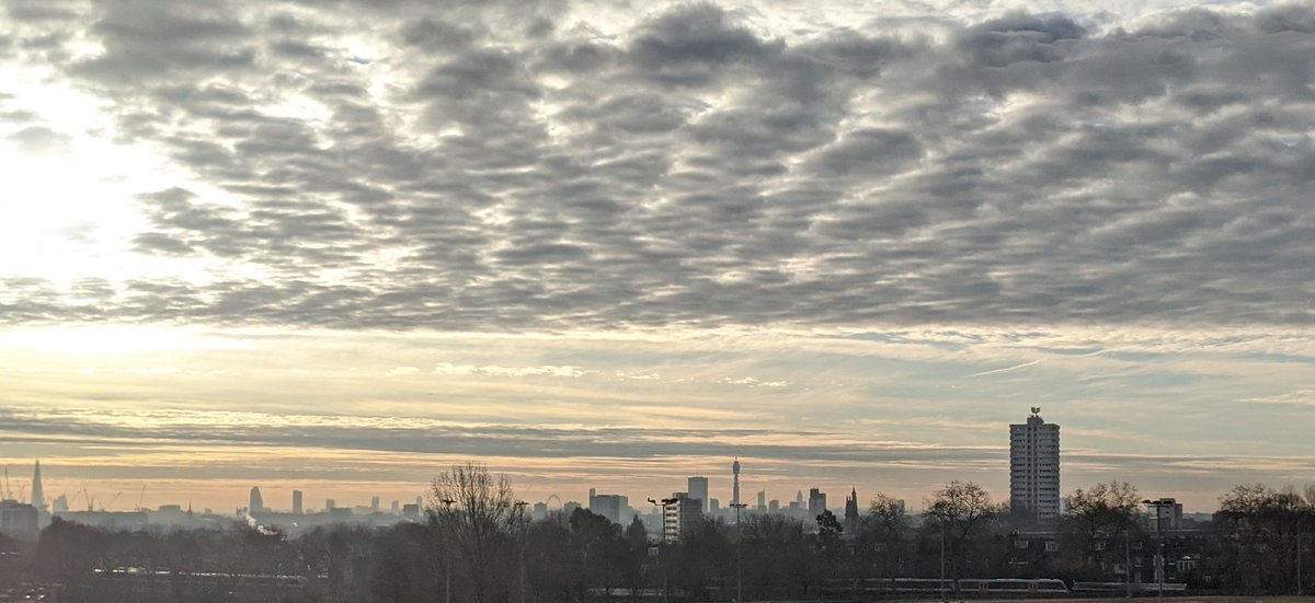 StMartinsNW5's tweet photo. Some fabulous views over London this morning from @CityCorpHeath.
Great to see @StMartinsNW5 holding its own on the skyline!
#ispystmartins. https://t.co/gaDIVxGW9t