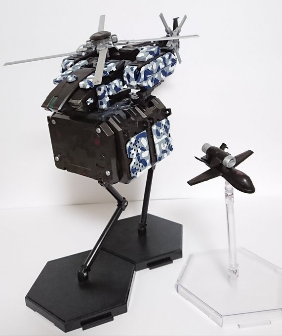 #神が降りてきたと思った自賛工作

この輸送ヘリと小型車両セット 