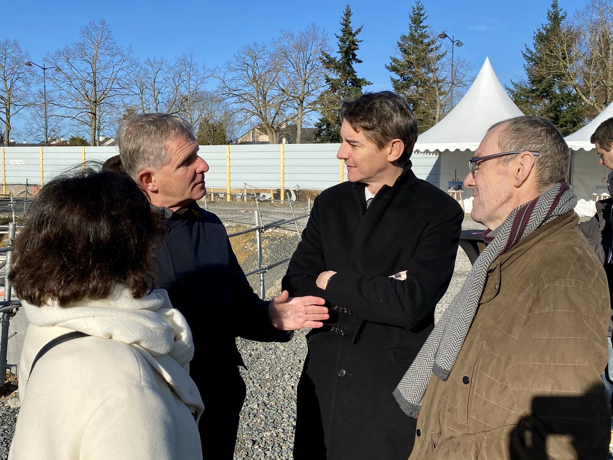 François André tweet media