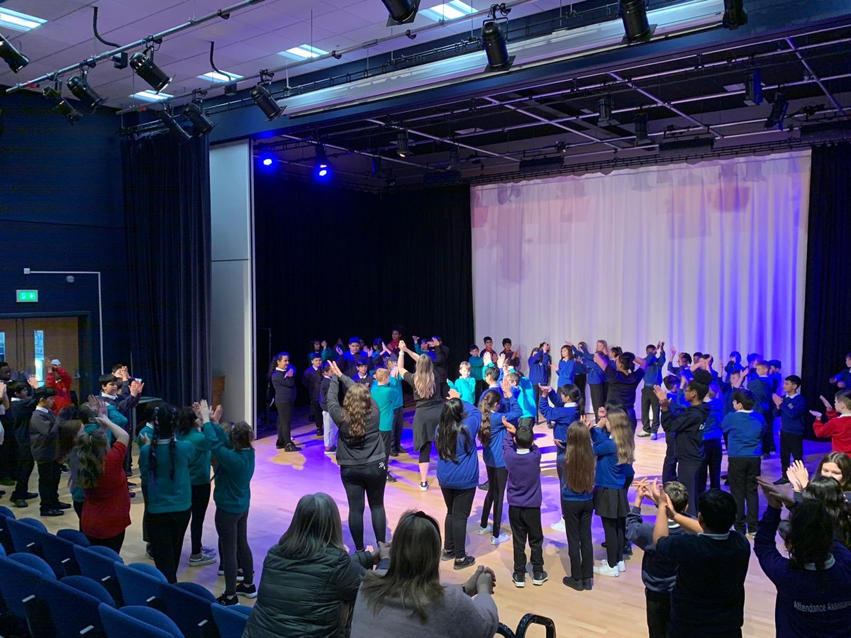 ColeridgeSchool's tweet photo. Our children are so fortunate to visit @HeathParkPerf today to participate in workshops led by their magnificent students. All children from @eastwoodvp_ and @eastdene_ are loving their trip organised by the wonderful @clptrust_ #besttrust #getmoving #collaboration https://t.co/9ObDAhMLL8