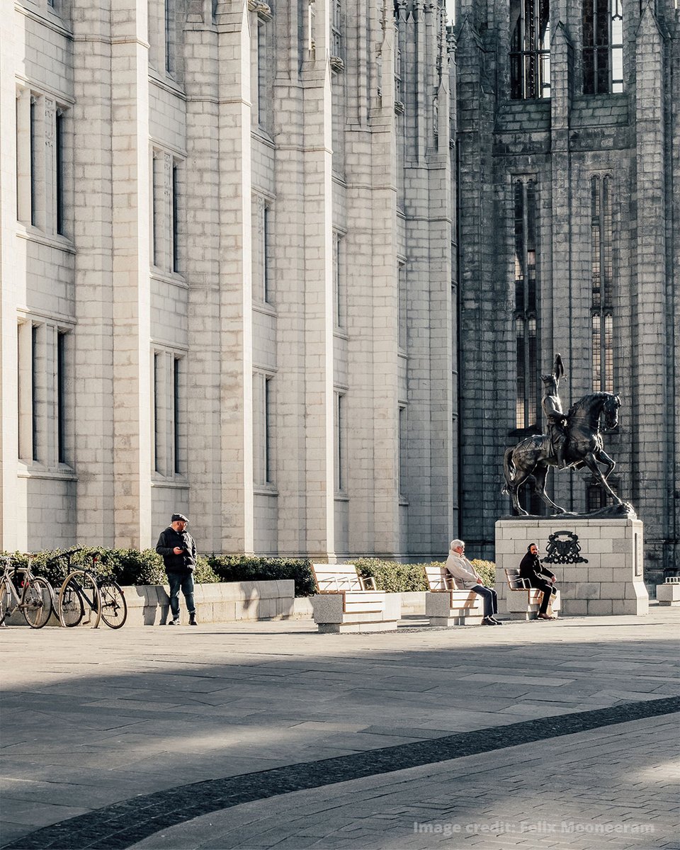 View of Robert the Bruce statue, Marischal Square, Aberdeen